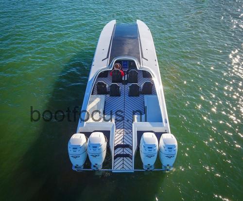 Donzi 44 Icon beoordelingen en specificaties